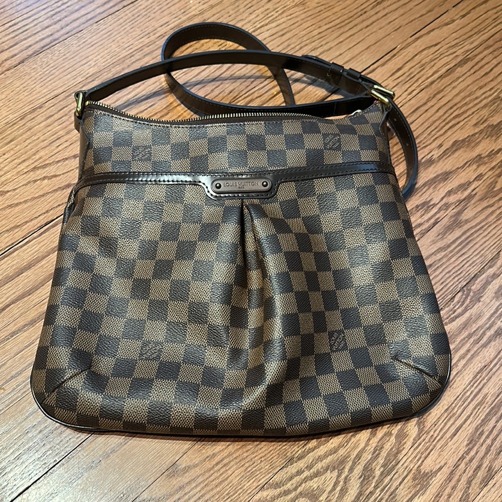 Louis Vuitton crossbody bag